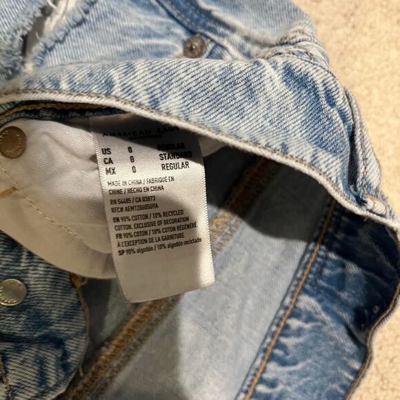 American Eagle Dreamy Drape Stretch Ripped Super High-Waisted Baggy WideLeg Jean - Picture 4 of 4